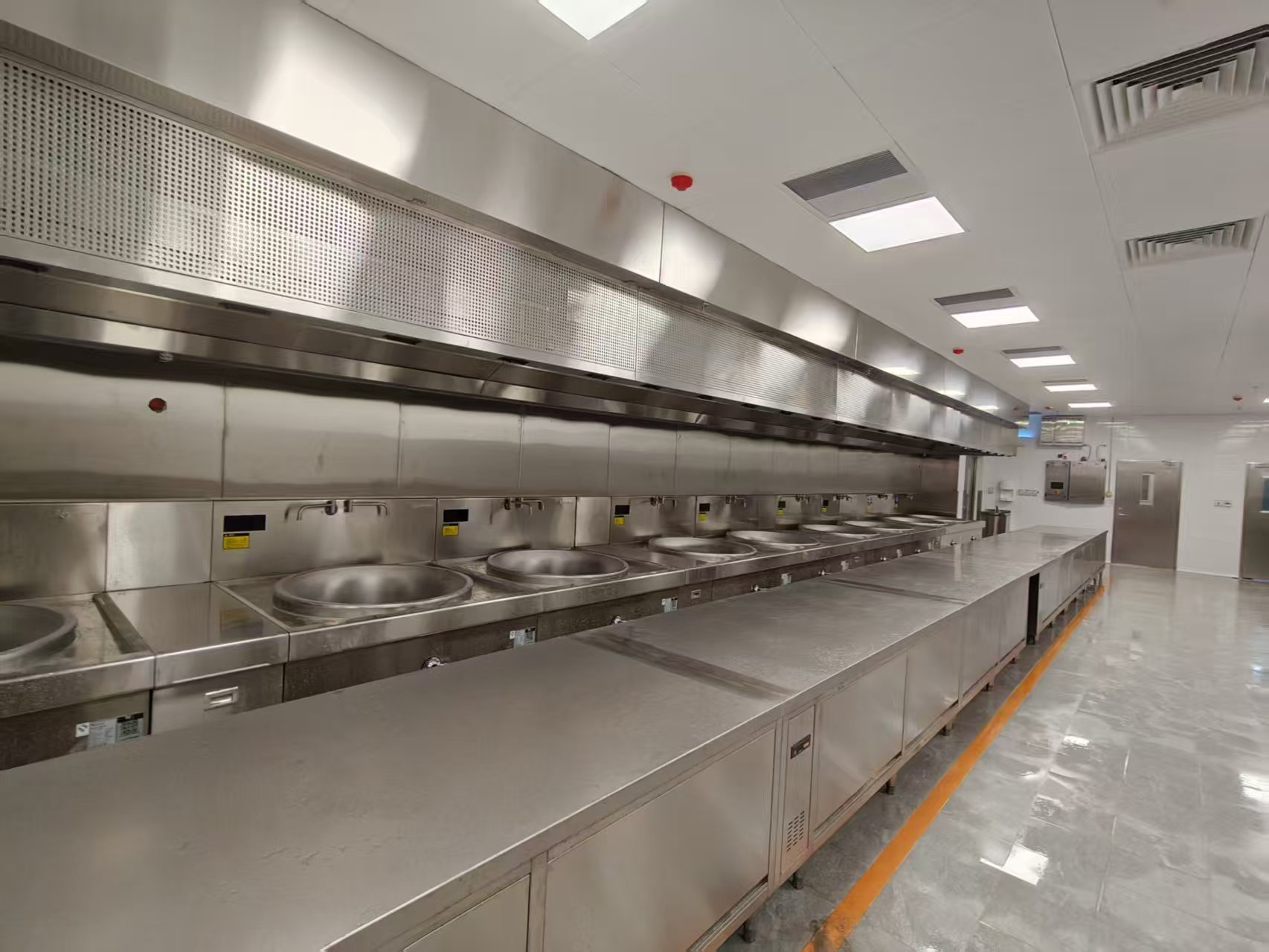 匠心筑梦 智领厨政｜东莞市红业工业设备：以文化铸魂 深耕商用厨房工程领域